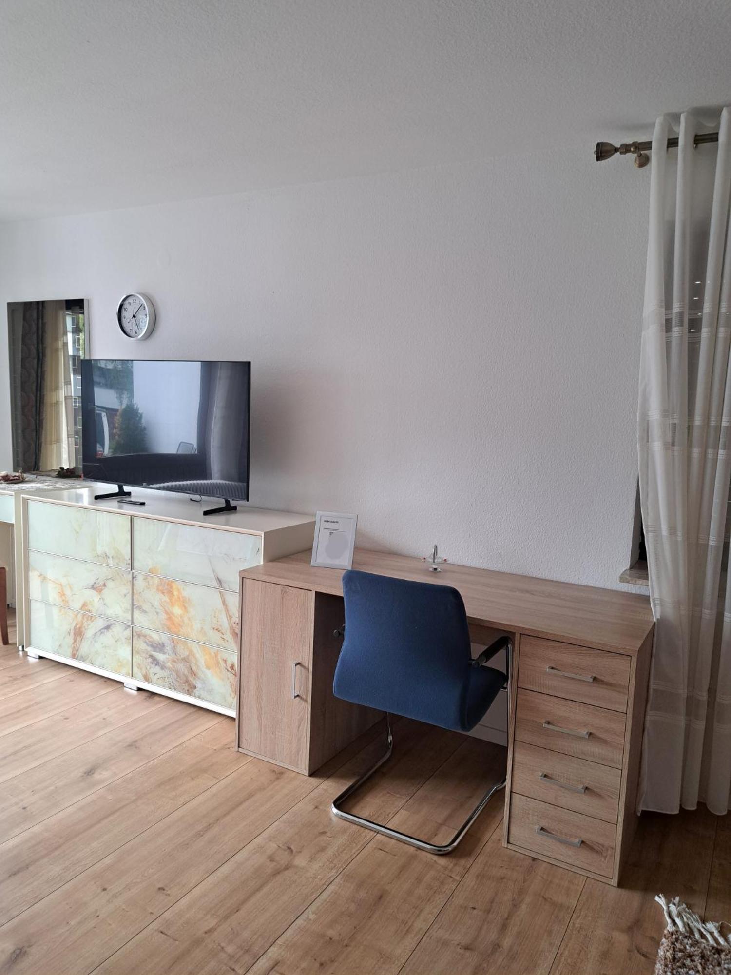 Schoene Wohnung Am Georgenberg Reutlingen Buitenkant foto
