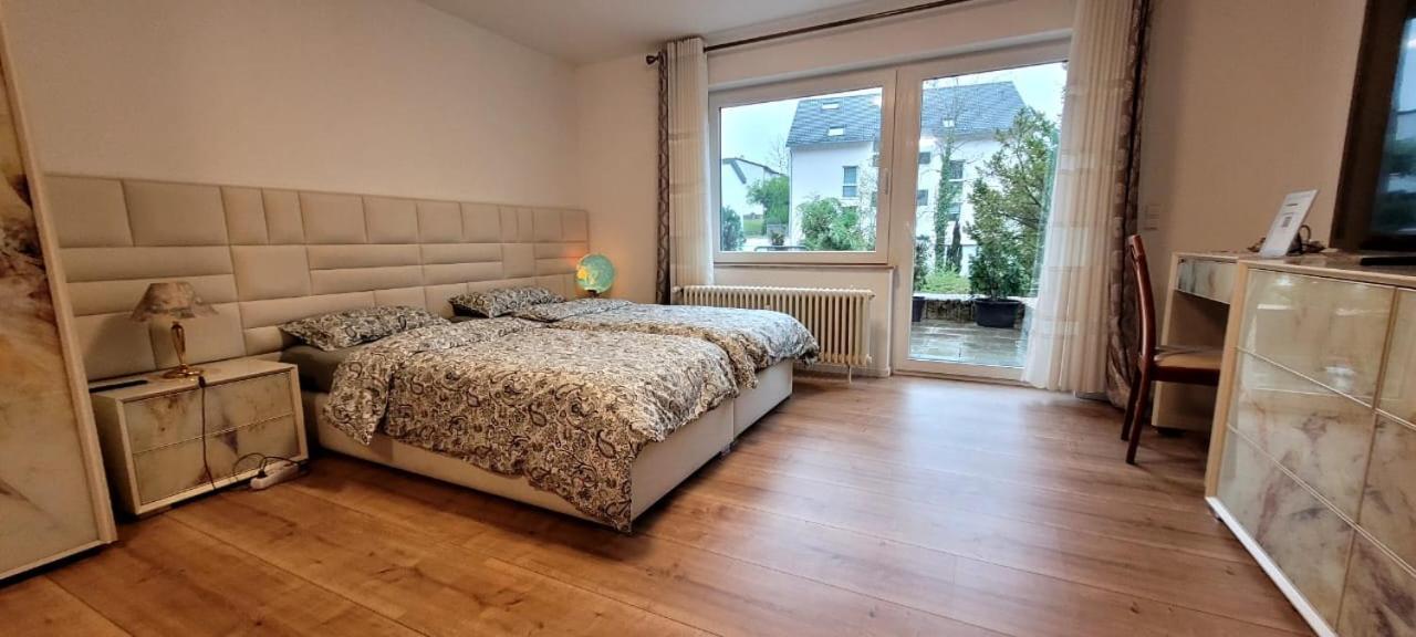 Schoene Wohnung Am Georgenberg Reutlingen Buitenkant foto